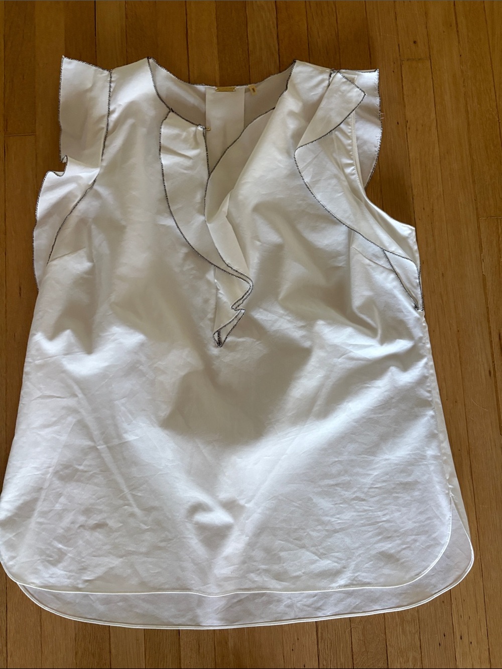 Elie Tahari White Ruffle-Trim Sleeveless V-Neck Cotton top